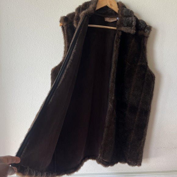 Brown Faux Fur Women Vest by Andrea Faye Classic Outerwear Zip Collar USA XL - Picture 12 of 16